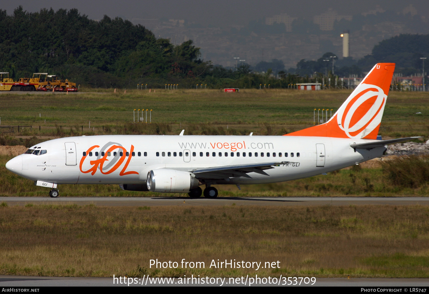 Aircraft Photo of PR-GLI | Boeing 737-322 | GOL Linhas Aéreas | AirHistory.net #353709