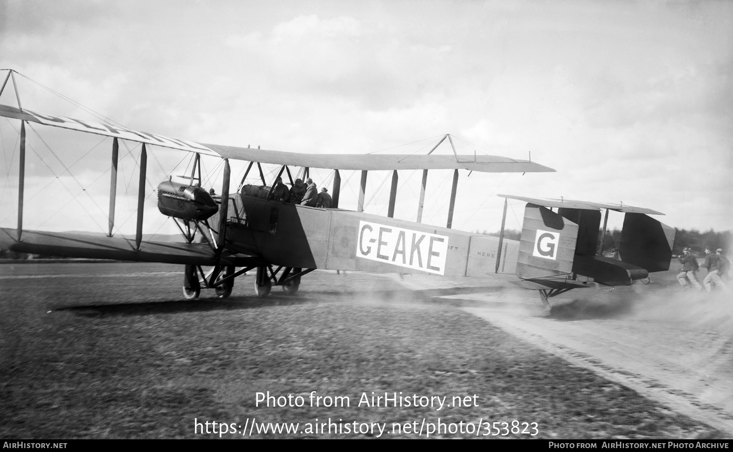 Aircraft Photo of G-EAKE | Handley Page O/400 | AirHistory.net #353823