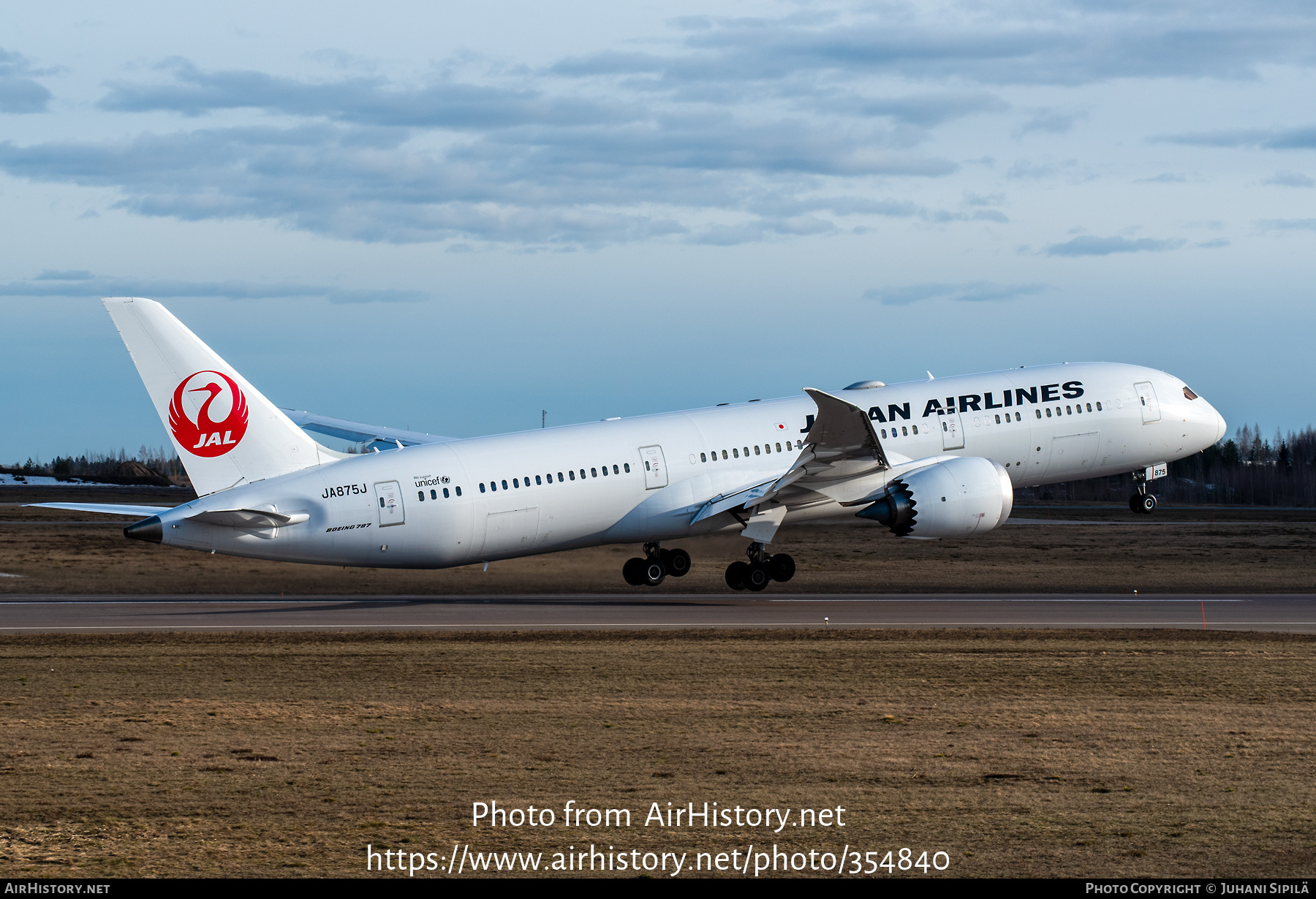 Aircraft Photo of JA875J | Boeing 787-9 Dreamliner | Japan Airlines - JAL | AirHistory.net #354840