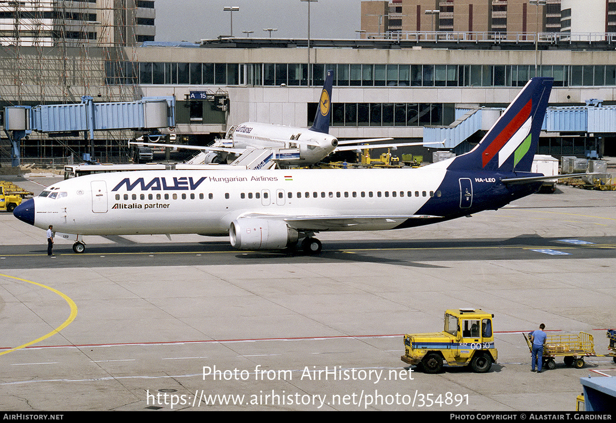 Aircraft Photo of HA-LEO | Boeing 737-4Y0 | Malév - Hungarian Airlines | AirHistory.net #354891