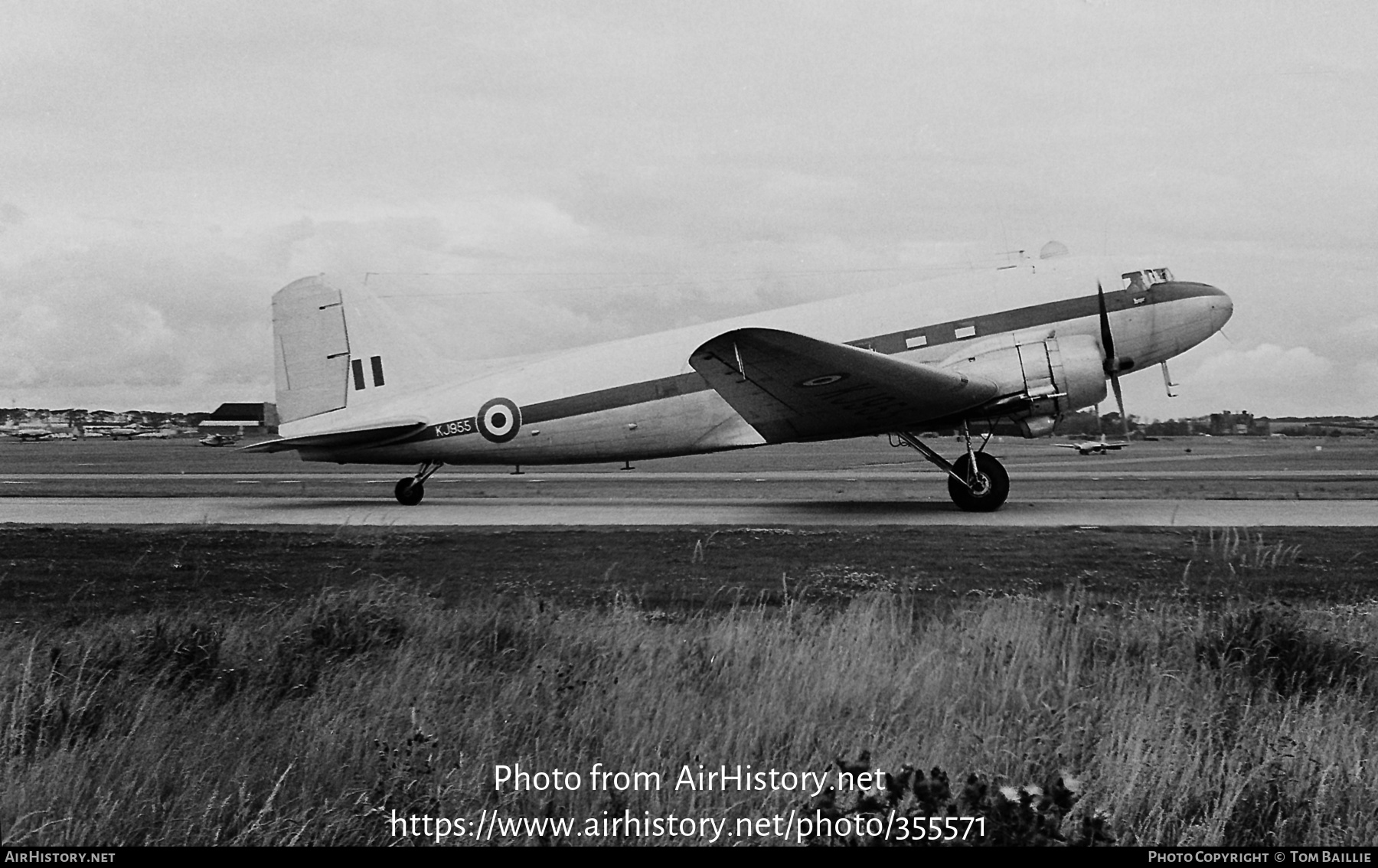 Aircraft Photo of KJ955 | Douglas C-47B Dakota Mk.4 | UK - Air Force | AirHistory.net #355571