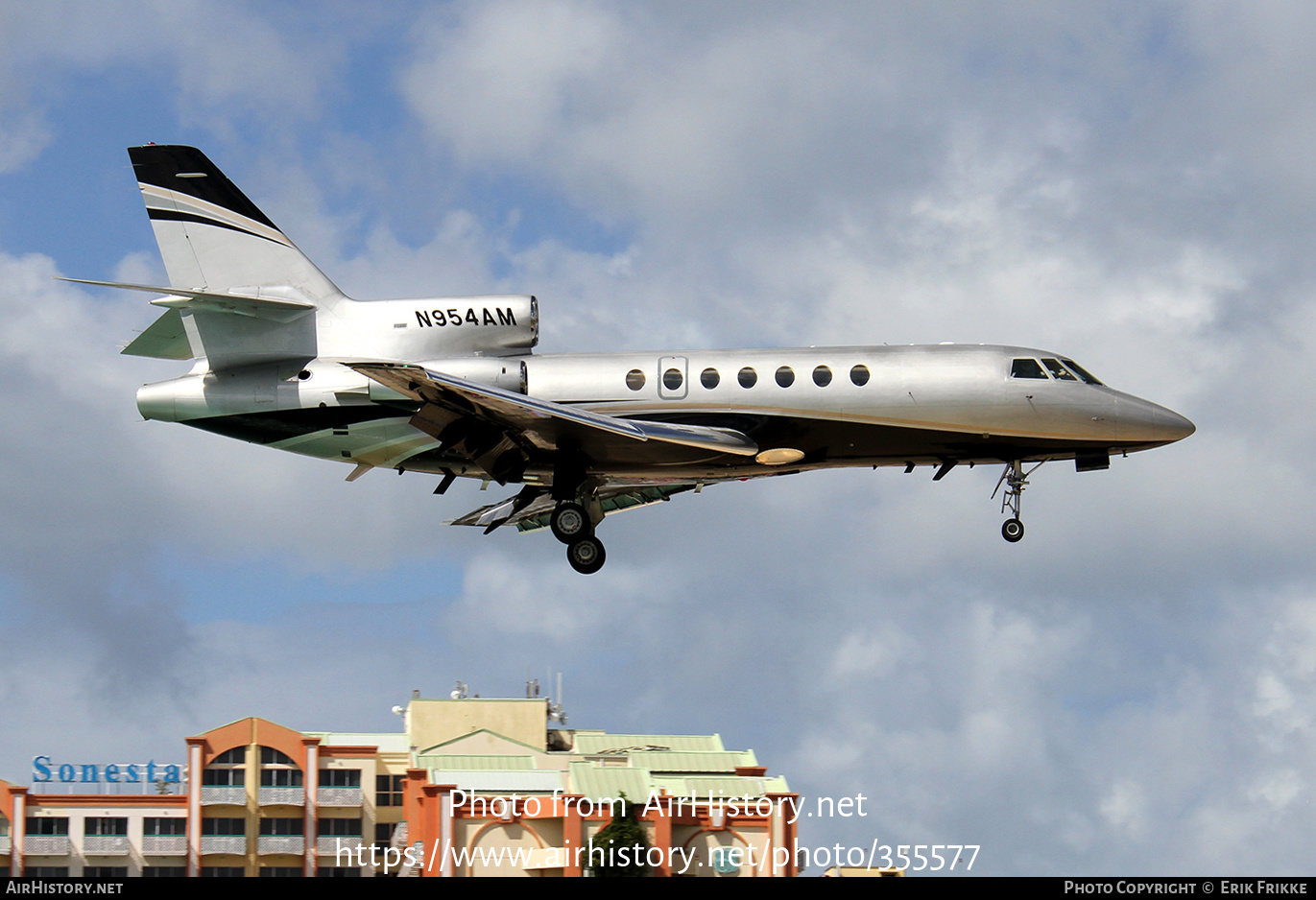 Aircraft Photo of N954AM | Dassault Falcon 50 | AirHistory.net #355577