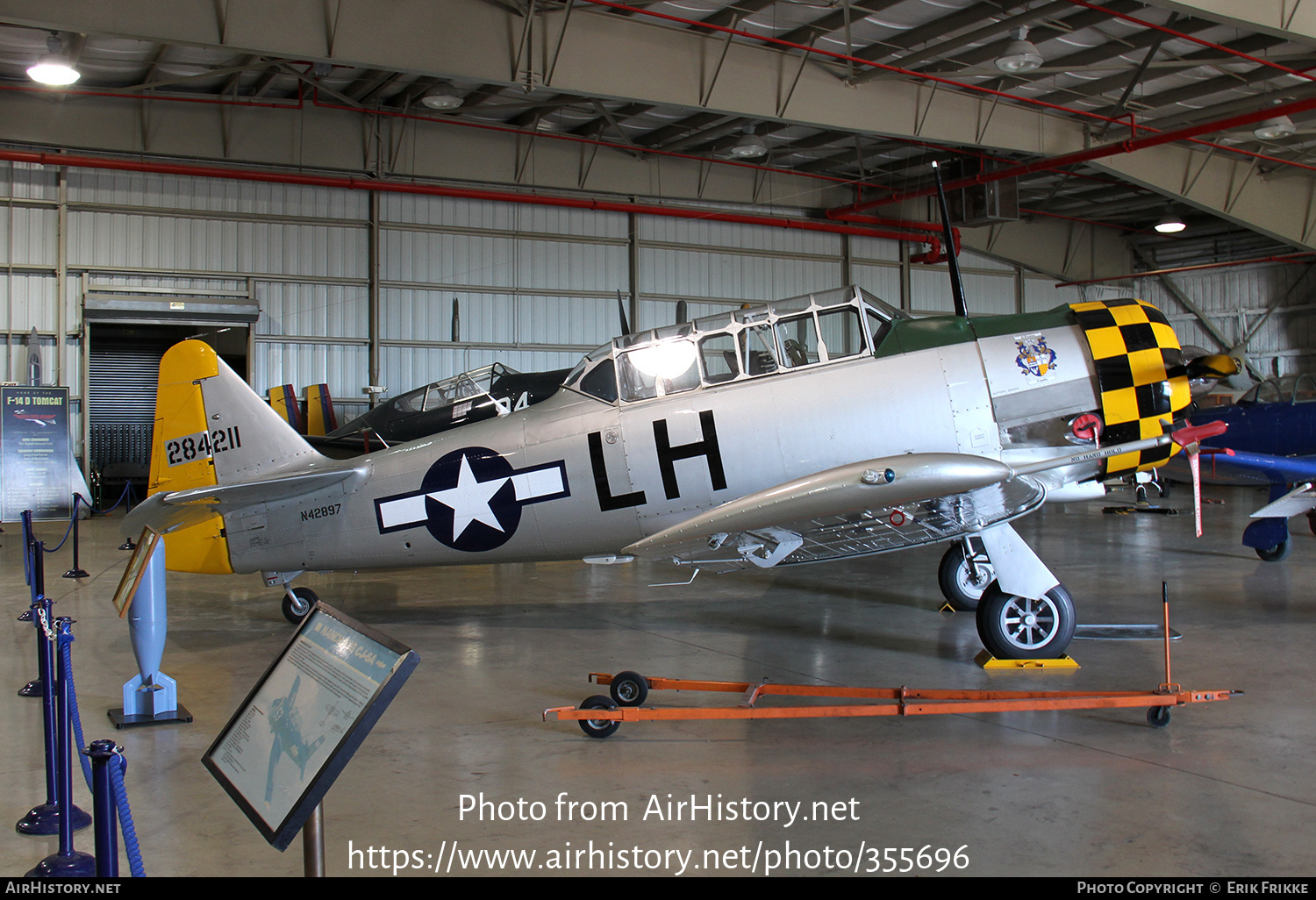 Aircraft Photo of N42897 / 284211 | North American AT-6D Texan | USA - Air Force | AirHistory.net #355696