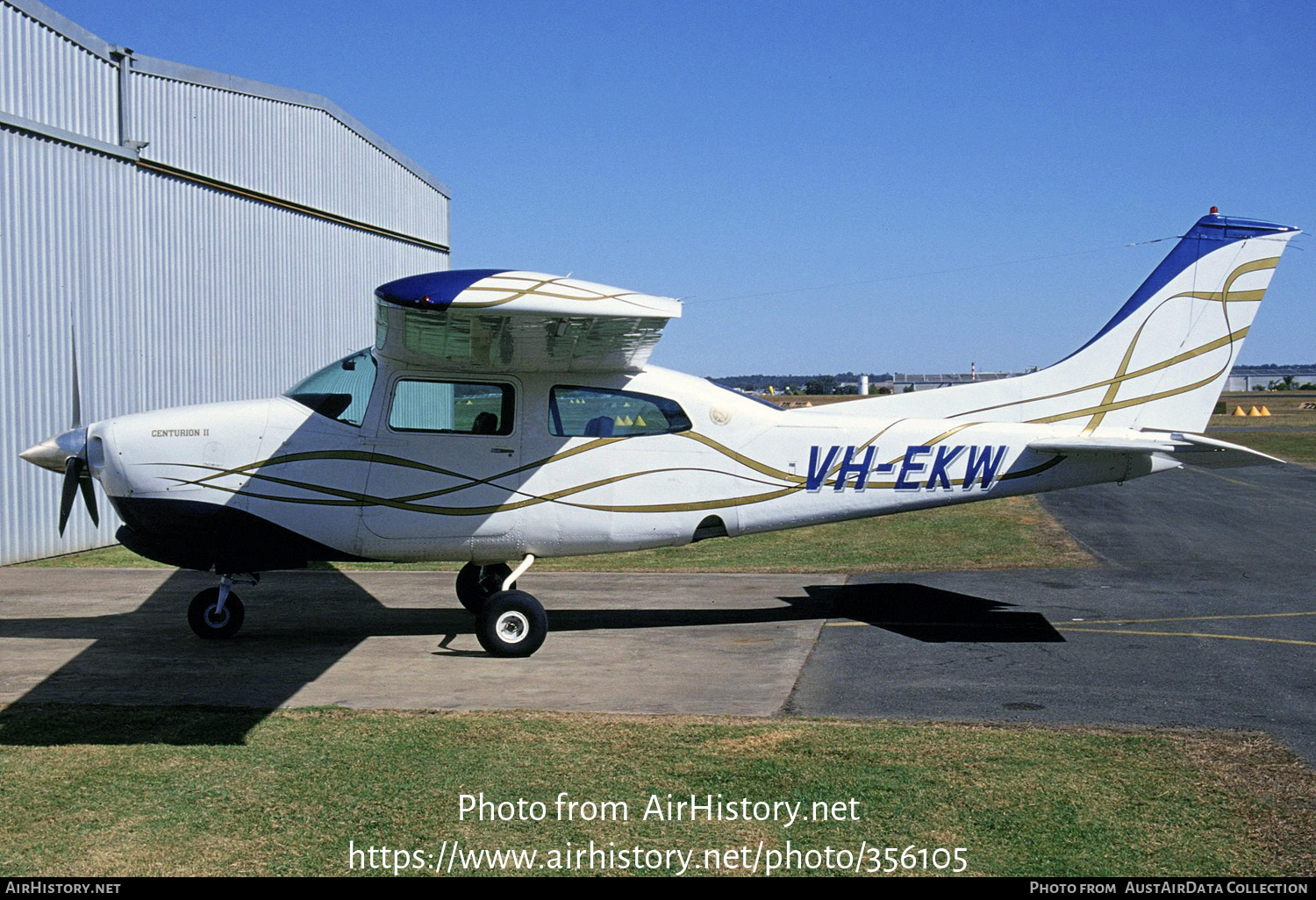 Aircraft Photo of VH-EKW | Cessna 210K Centurion | AirHistory.net #356105