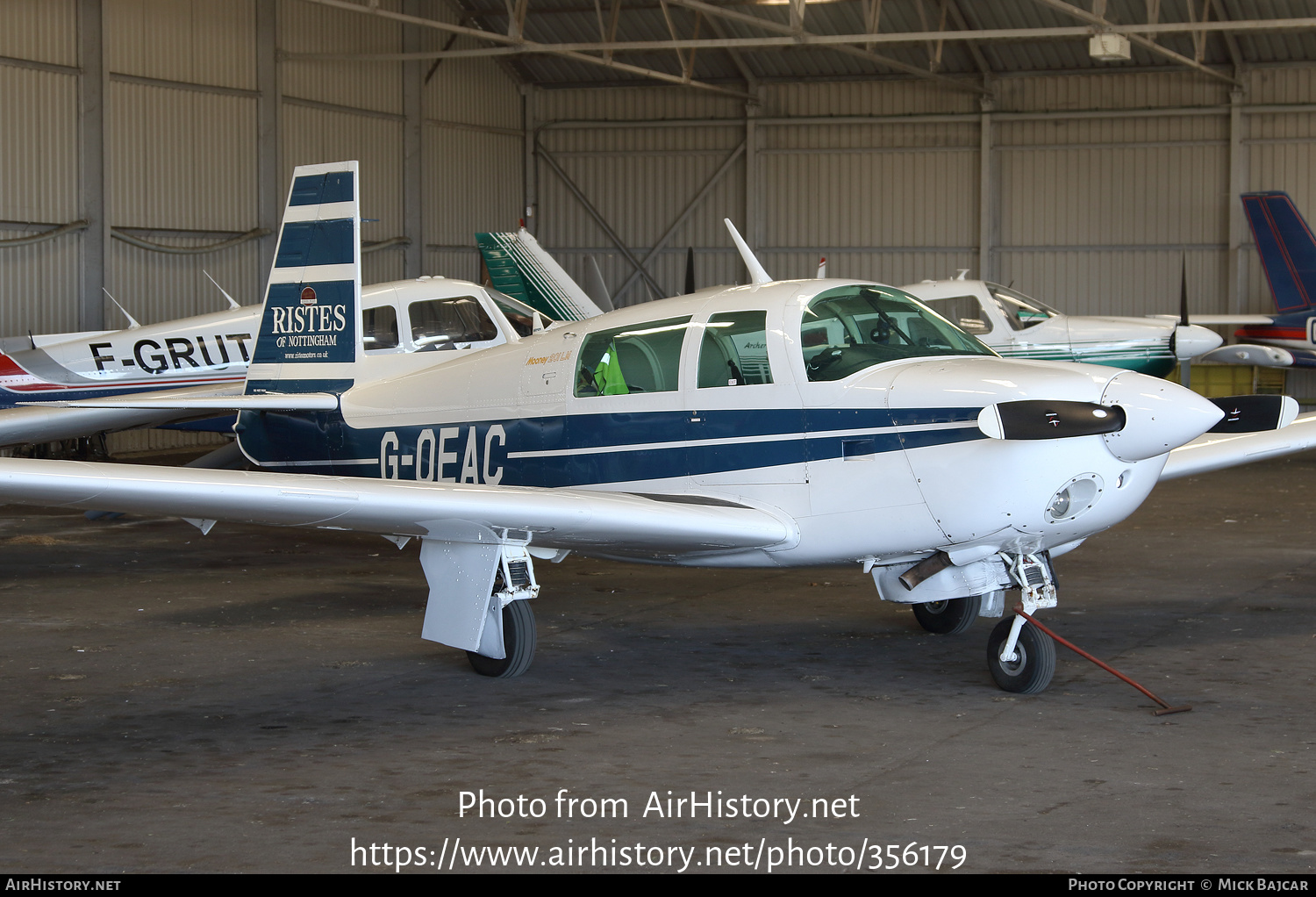 Aircraft Photo of G-OEAC | Mooney M-20J | AirHistory.net #356179