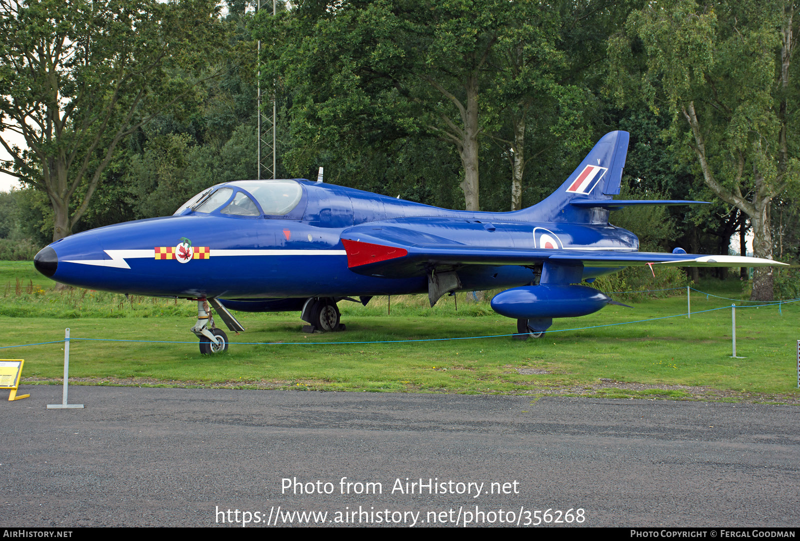 Aircraft Photo Of Xl571 Hawker Hunter T7 Uk Air Force