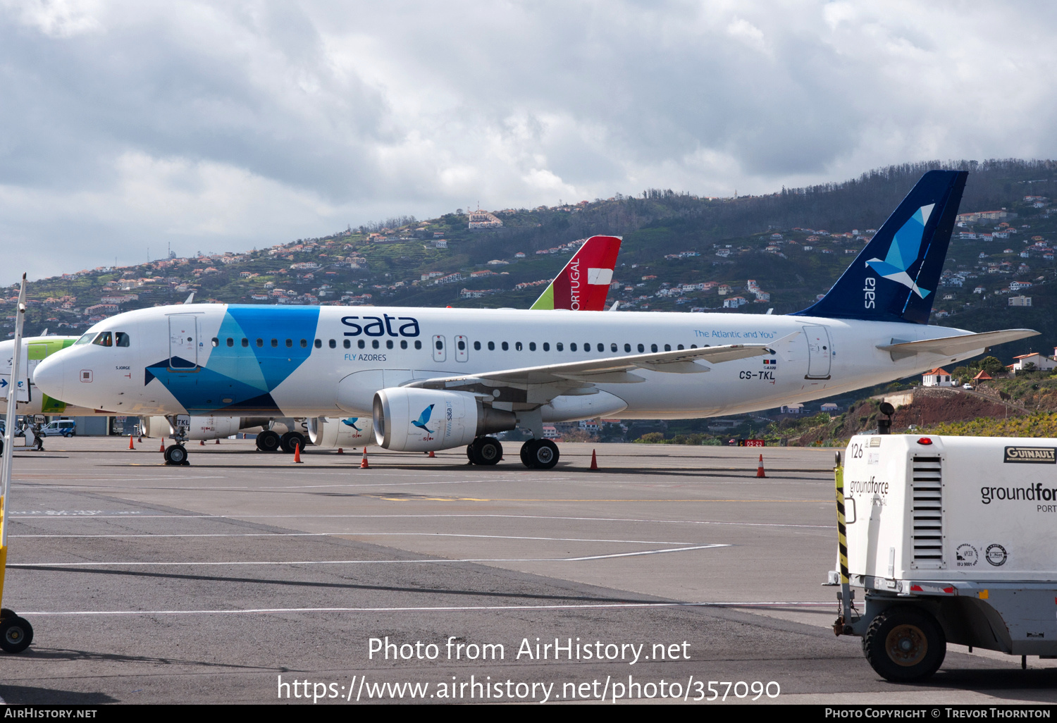 Aircraft Photo of CS-TKL | Airbus A320-214 | SATA Internacional | AirHistory.net #357090