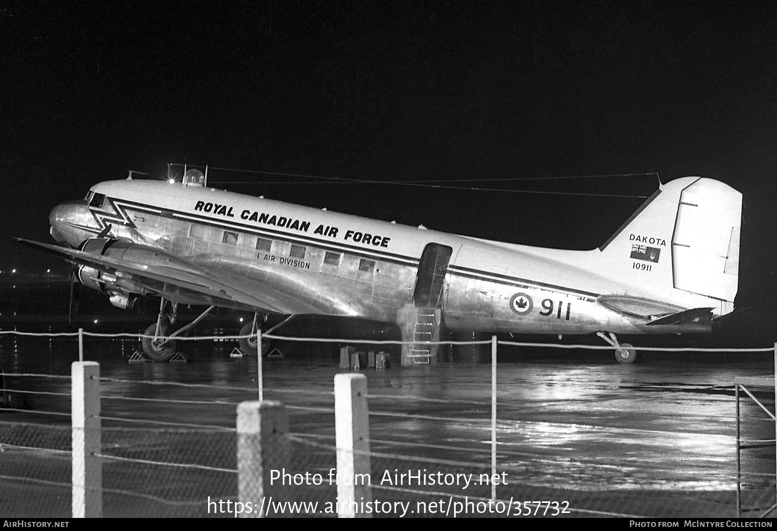 Aircraft Photo of 10911 | Douglas C-47A Dakota Mk.3F | Canada - Air Force | AirHistory.net #357732