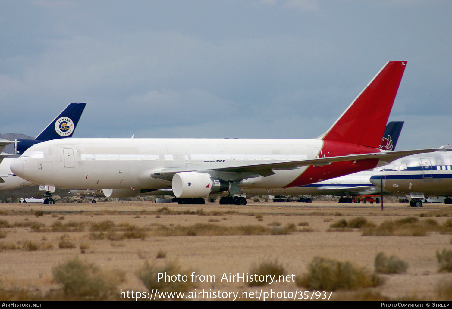 Aircraft Photo of VH-EAL | Boeing 767-238/ER | Qantas | AirHistory.net #357937