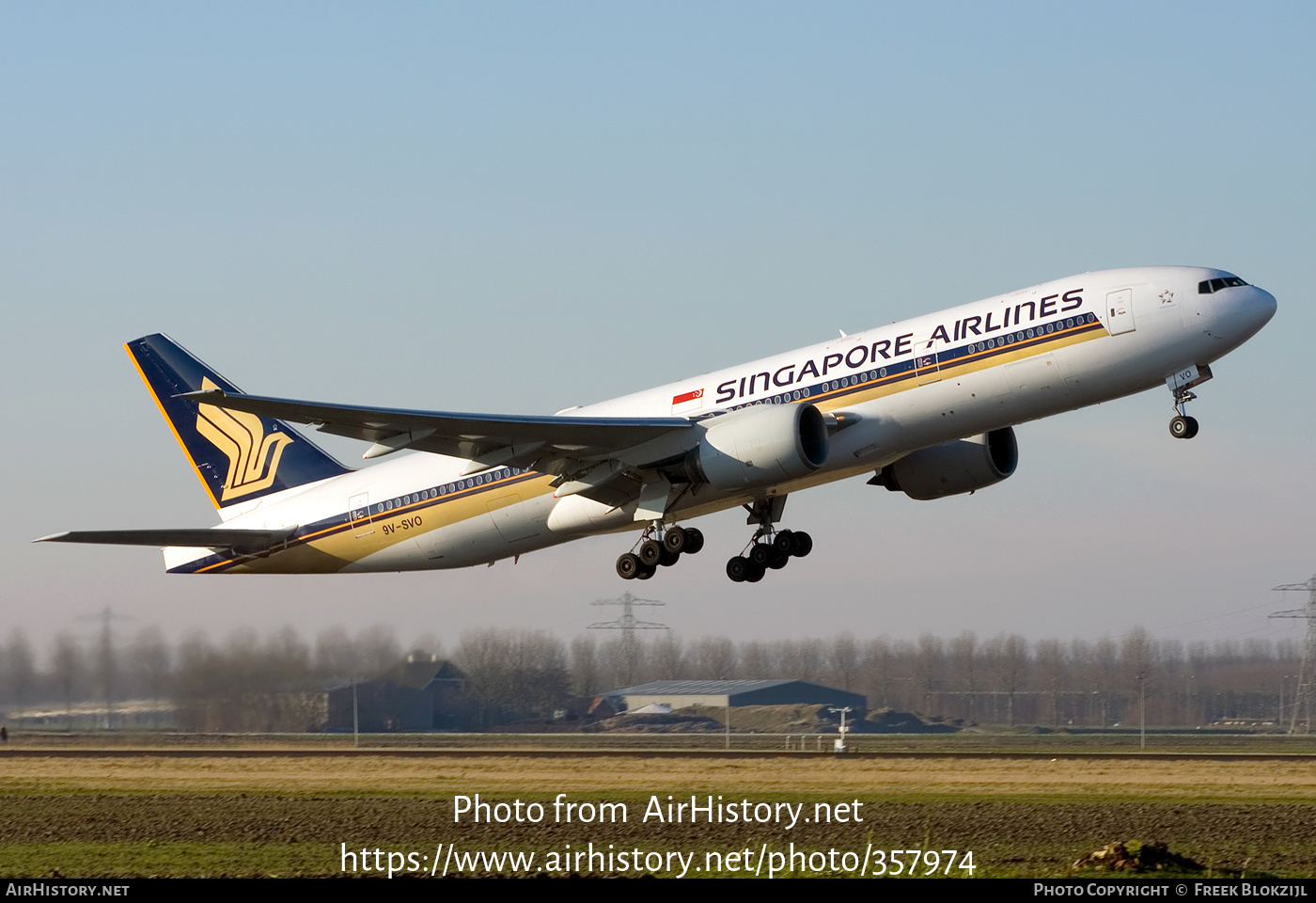 Aircraft Photo of 9V-SVO | Boeing 777-212/ER | Singapore Airlines | AirHistory.net #357974