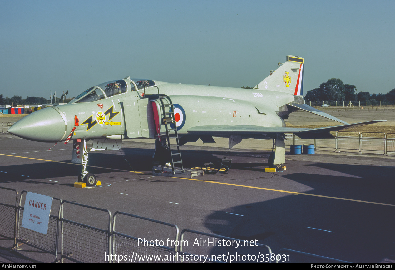 Aircraft Photo of XT863 | McDonnell Douglas F-4K Phantom FG1 | UK - Air Force | AirHistory.net #358031