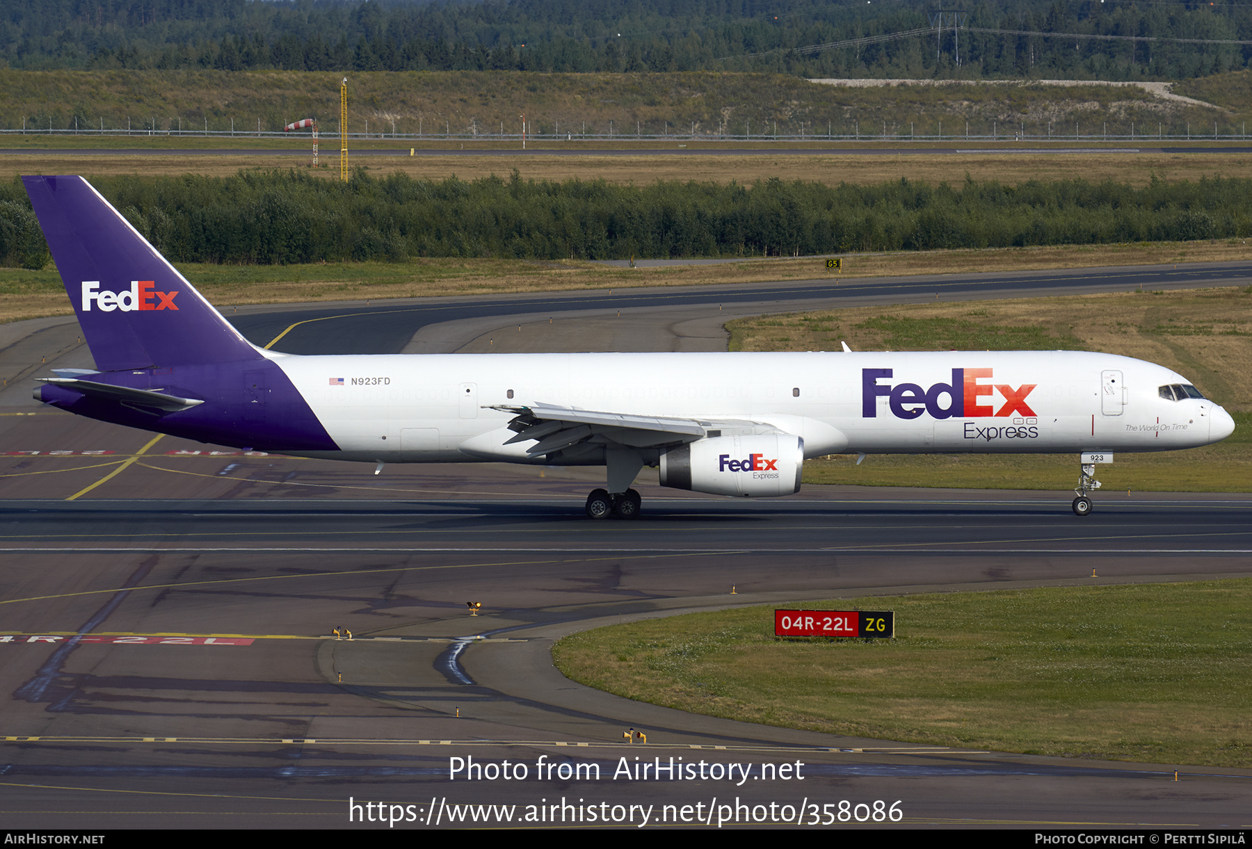 Aircraft Photo of N923FD | Boeing 757-204(SF) | FedEx Express - Federal Express | AirHistory.net #358086