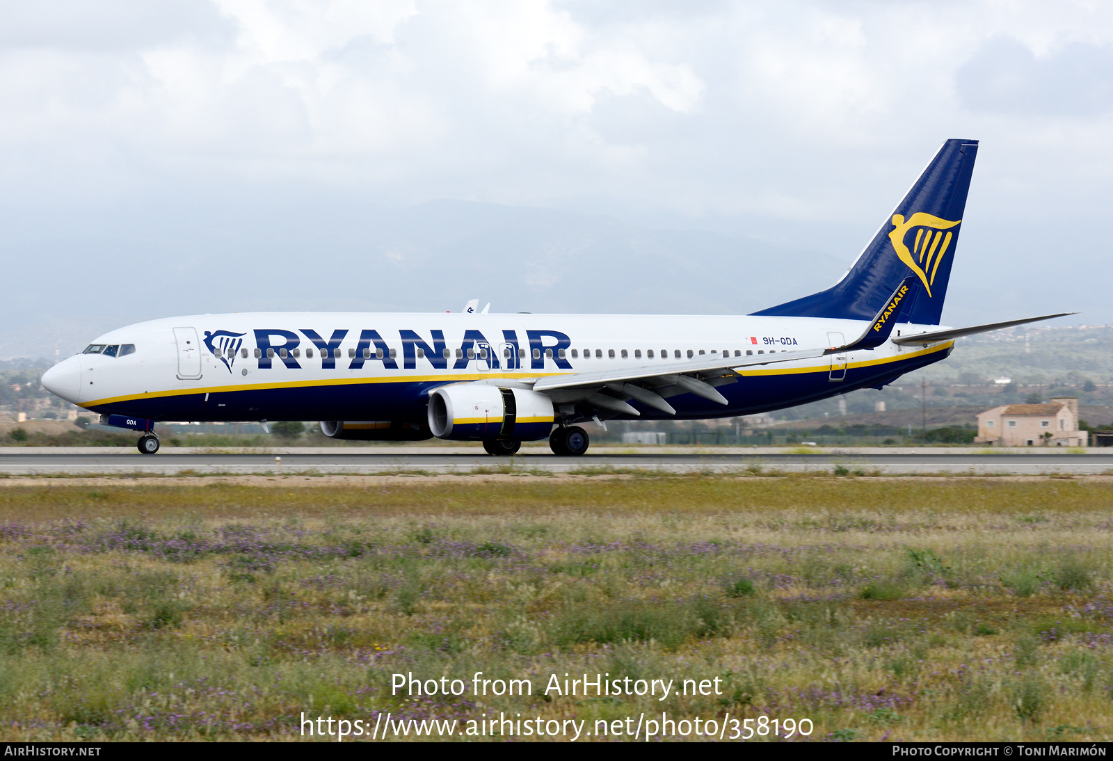 Aircraft Photo of 9H-QDA | Boeing 737-800 | Ryanair | AirHistory.net #358190