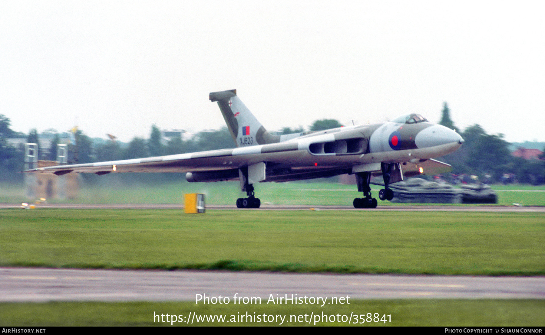 Aircraft Photo of XJ823 | Avro 698 Vulcan B.2 | UK - Air Force | AirHistory.net #358841