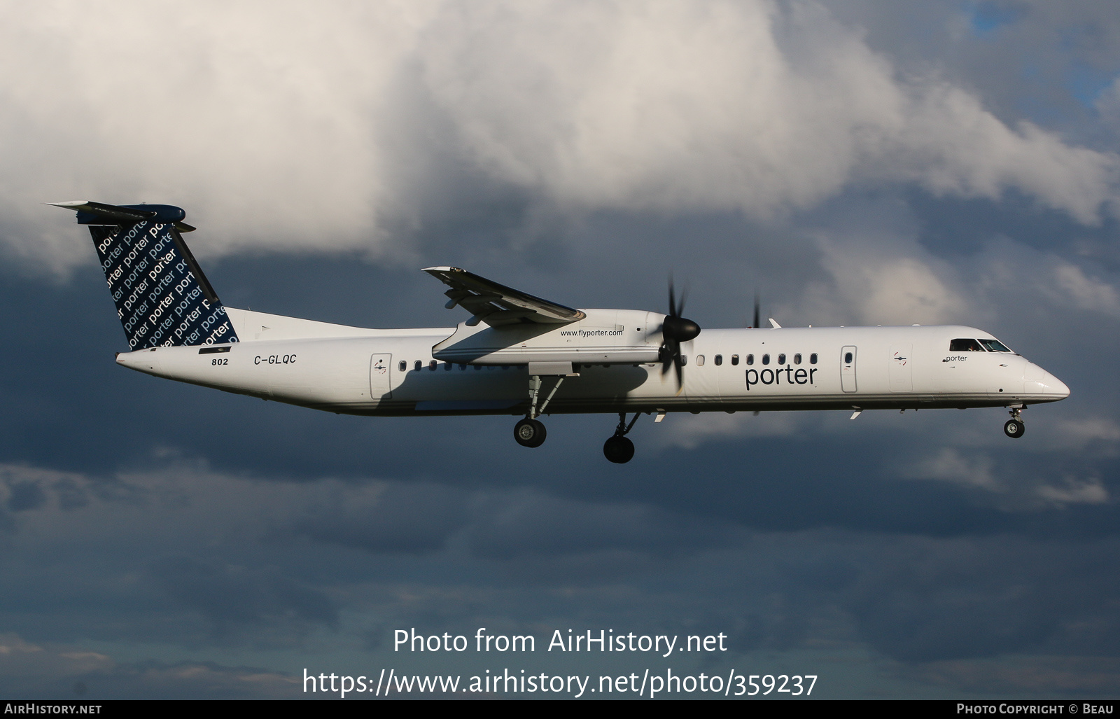 Aircraft Photo of C-GLQC | Bombardier DHC-8-402 Dash 8 | Porter Airlines | AirHistory.net #359237