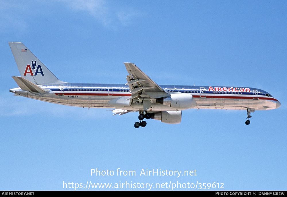 Aircraft Photo of N702TW | Boeing 757-2Q8 | American Airlines | AirHistory.net #359612