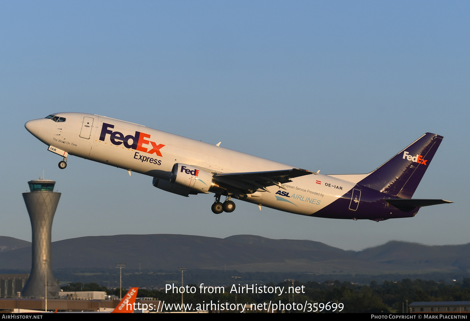 Aircraft Photo of OE-IAR | Boeing 737-4M0(BDSF) | FedEx Express - Federal Express | AirHistory.net #359699