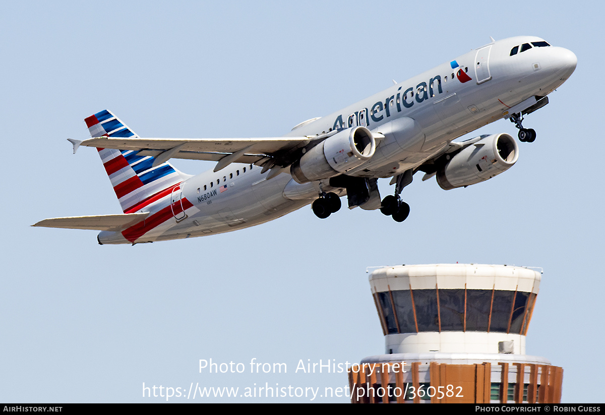 Aircraft Photo of N680AW | Airbus A320-232 | American Airlines | AirHistory.net #360582