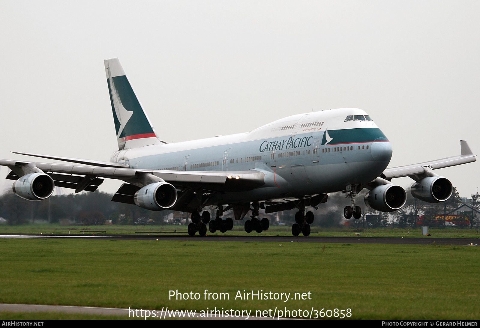 Aircraft Photo of B-HUJ | Boeing 747-467 | Cathay Pacific Airways | AirHistory.net #360858