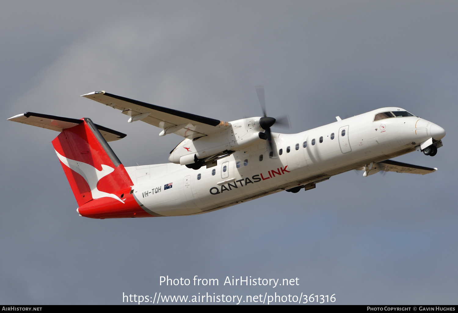 Aircraft Photo of VH-TQH | Bombardier DHC-8-315Q Dash 8 | QantasLink | AirHistory.net #361316