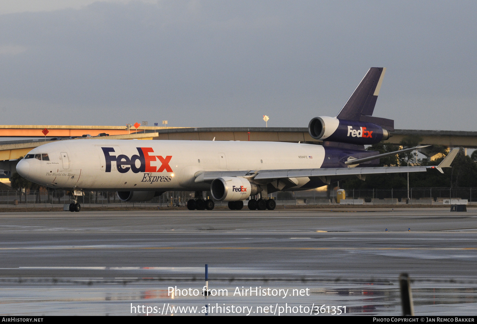 Aircraft Photo of N584FE | McDonnell Douglas MD-11/F | FedEx Express - Federal Express | AirHistory.net #361351