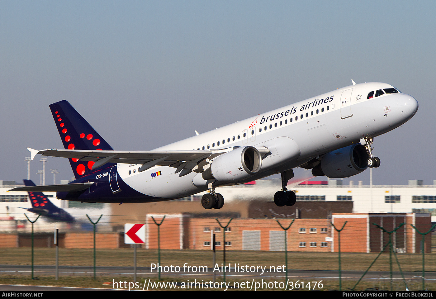 Aircraft Photo of OO-SNI | Airbus A320-214 | Brussels Airlines | AirHistory.net #361476