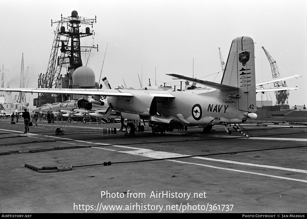 Aircraft Photo of N12-153597 | Grumman S-2E Tracker | Australia - Navy | AirHistory.net #361737