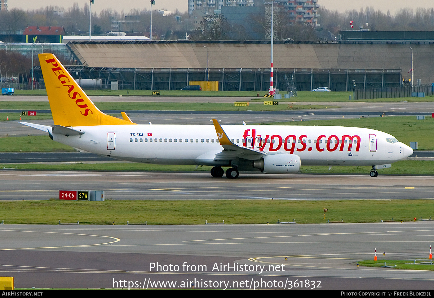 Aircraft Photo of TC-IZJ | Boeing 737-82R | Pegasus Airlines | AirHistory.net #361832