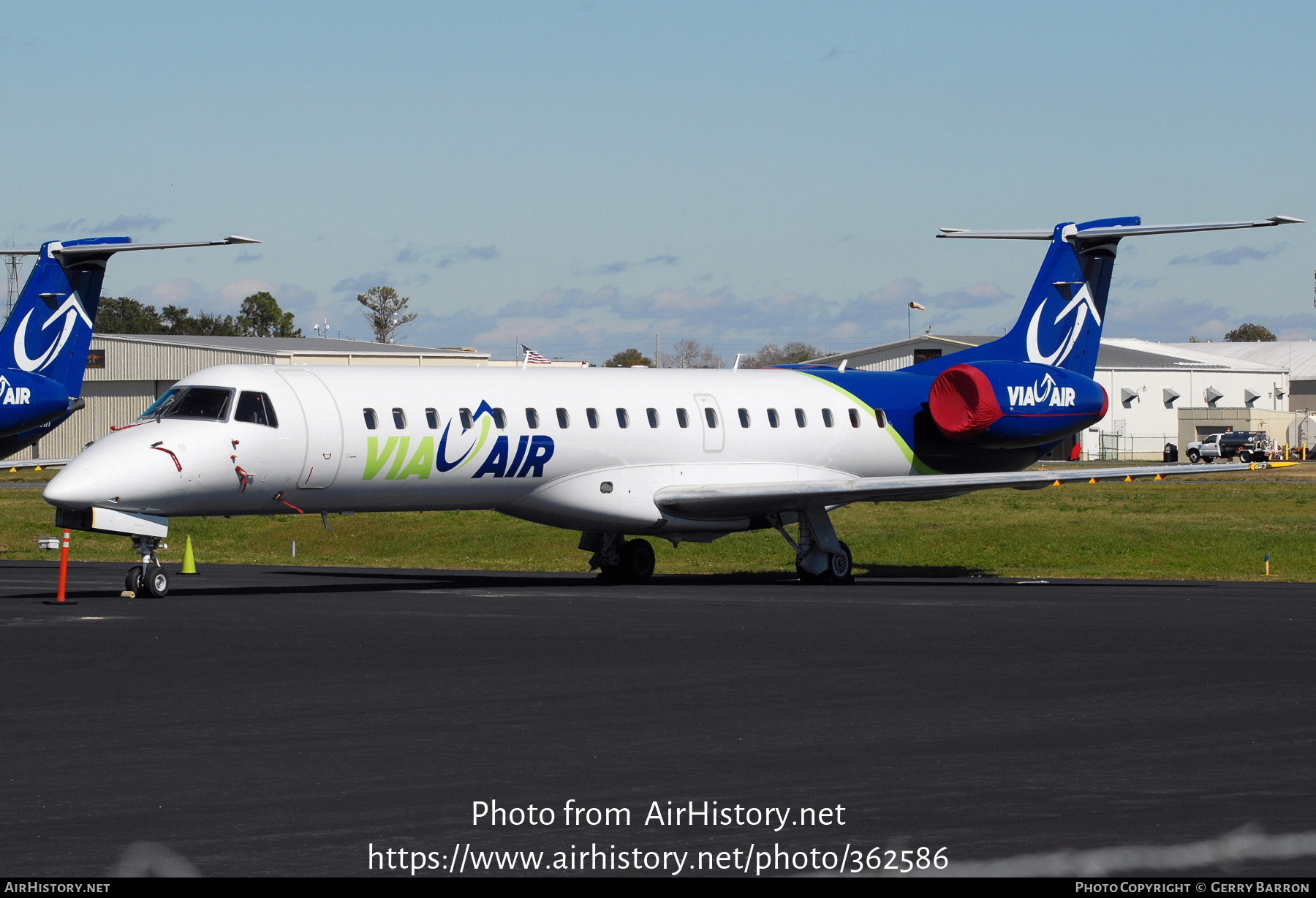 Aircraft Photo of N841HK | Embraer ERJ-145LR (EMB-145LR) | Via Air | AirHistory.net #362586