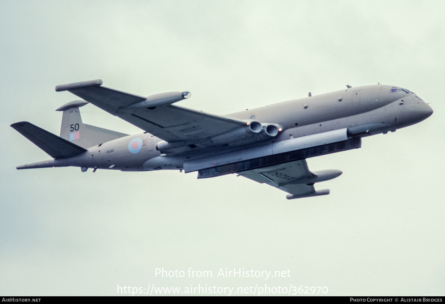 Aircraft Photo of XV250 | Hawker Siddeley HS-801 Nimrod MR.2 | UK - Air Force | AirHistory.net #362970