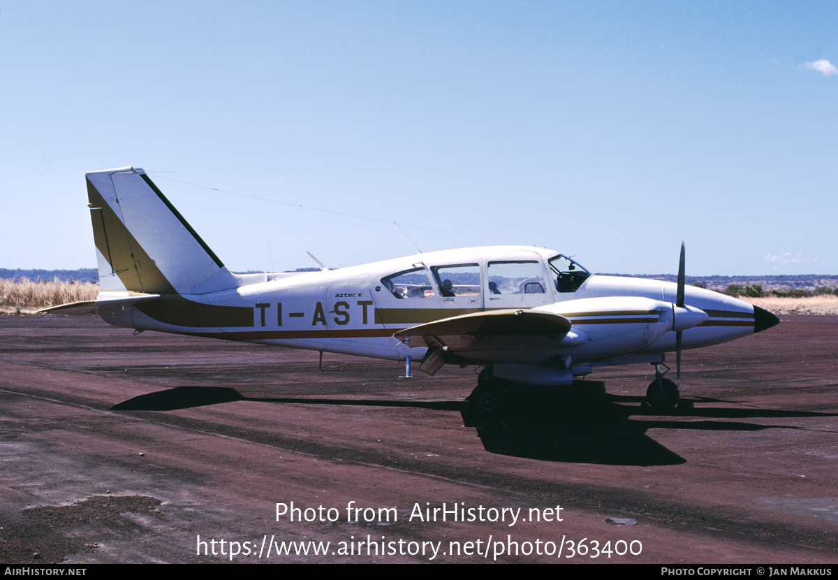 Aircraft Photo of TI-AST | Piper PA-23-250 Aztec E | AirHistory.net #363400