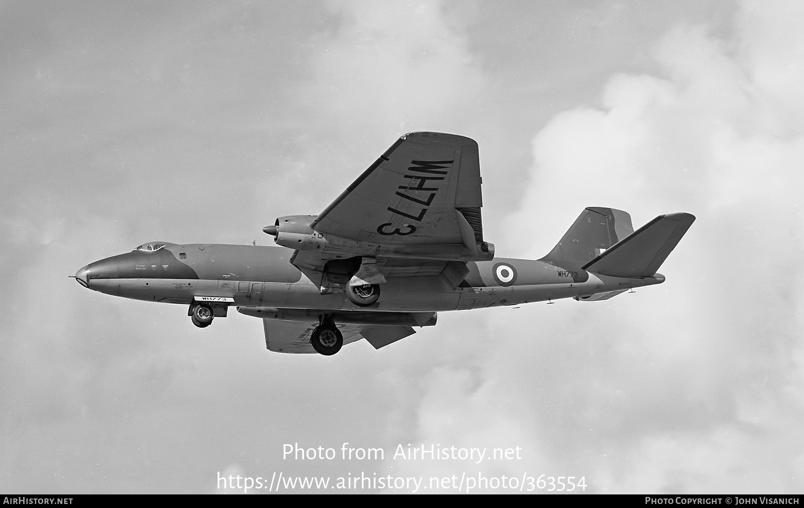 Aircraft Photo of WH773 | English Electric Canberra PR7 | UK - Air Force | AirHistory.net #363554