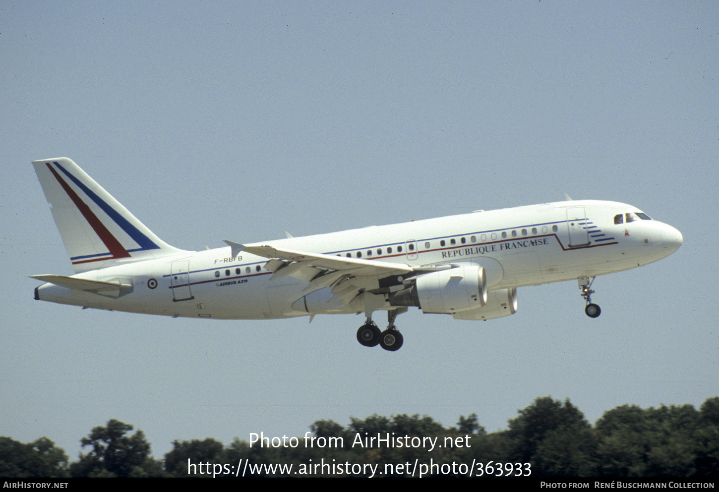 Aircraft Photo of 1556 | Airbus ACJ319 (A319-115/CJ) | France - Air Force | AirHistory.net #363933