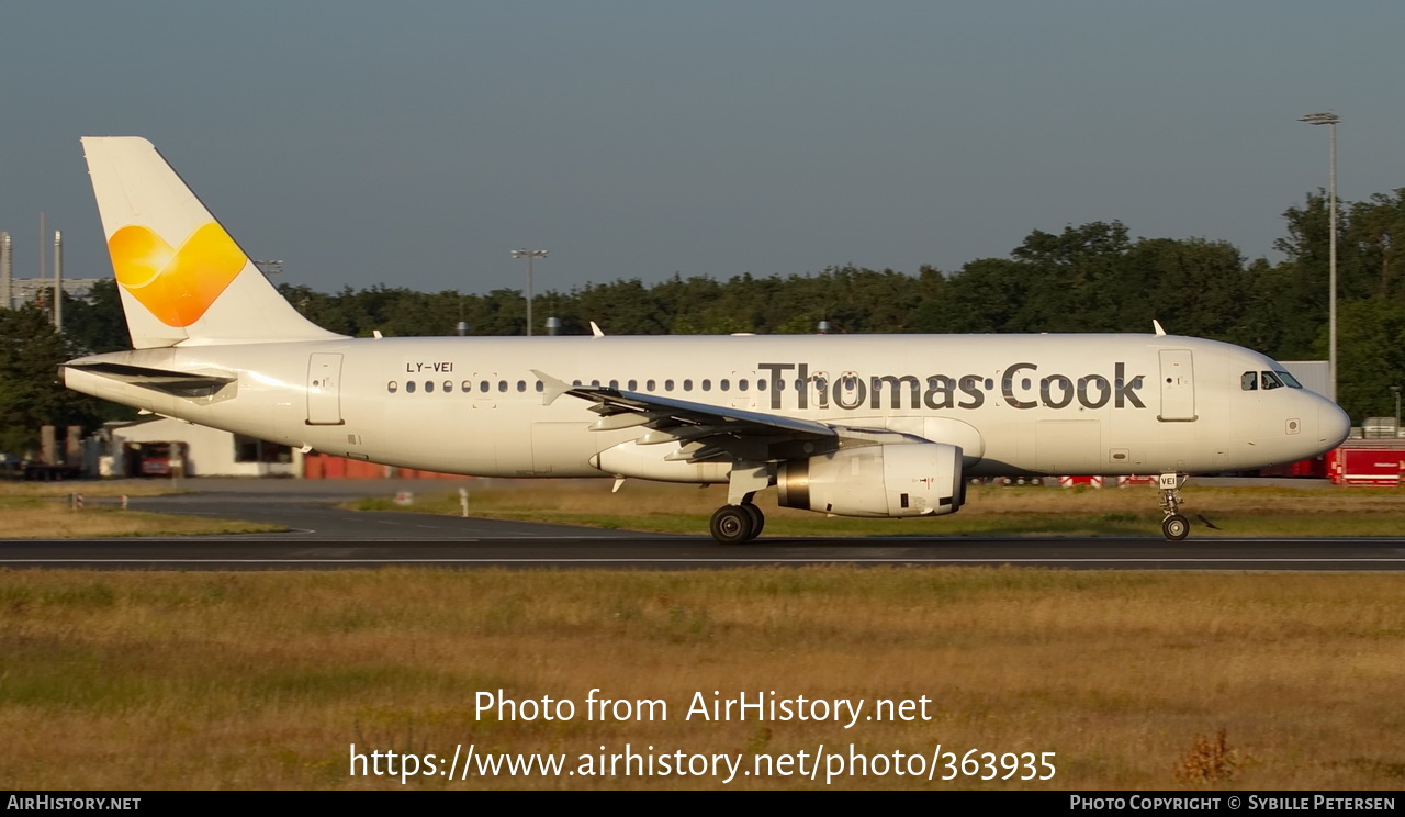 Aircraft Photo of LY-VEI | Airbus A320-233 | Thomas Cook Airlines | AirHistory.net #363935