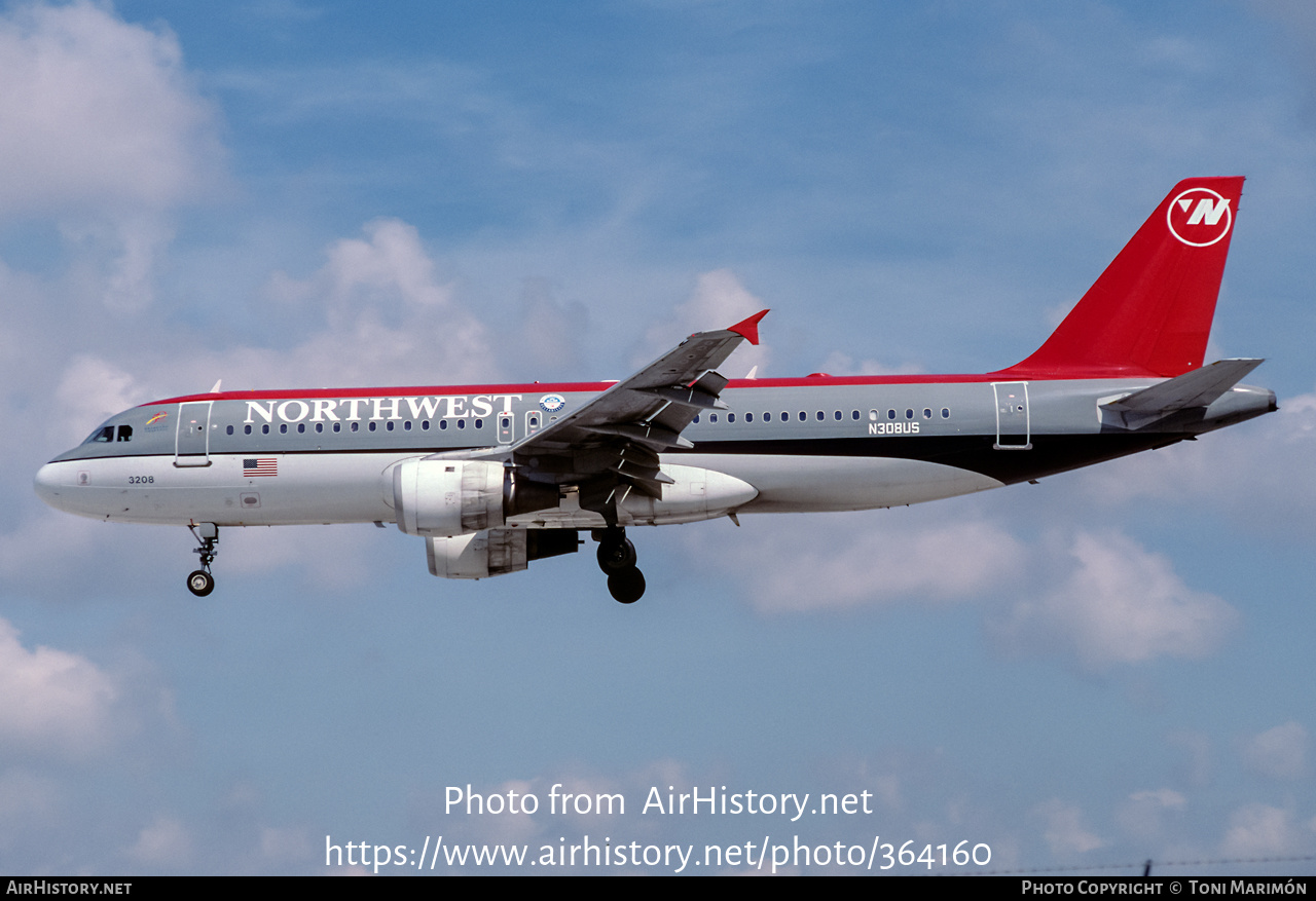 Aircraft Photo of N308US | Airbus A320-211 | Northwest Airlines | AirHistory.net #364160