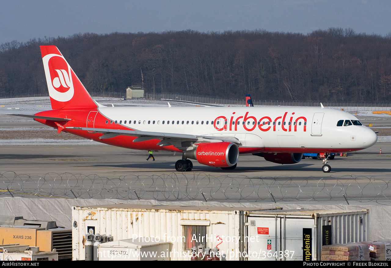 Aircraft Photo of HB-IOZ | Airbus A320-214 | Air Berlin | AirHistory.net #364387