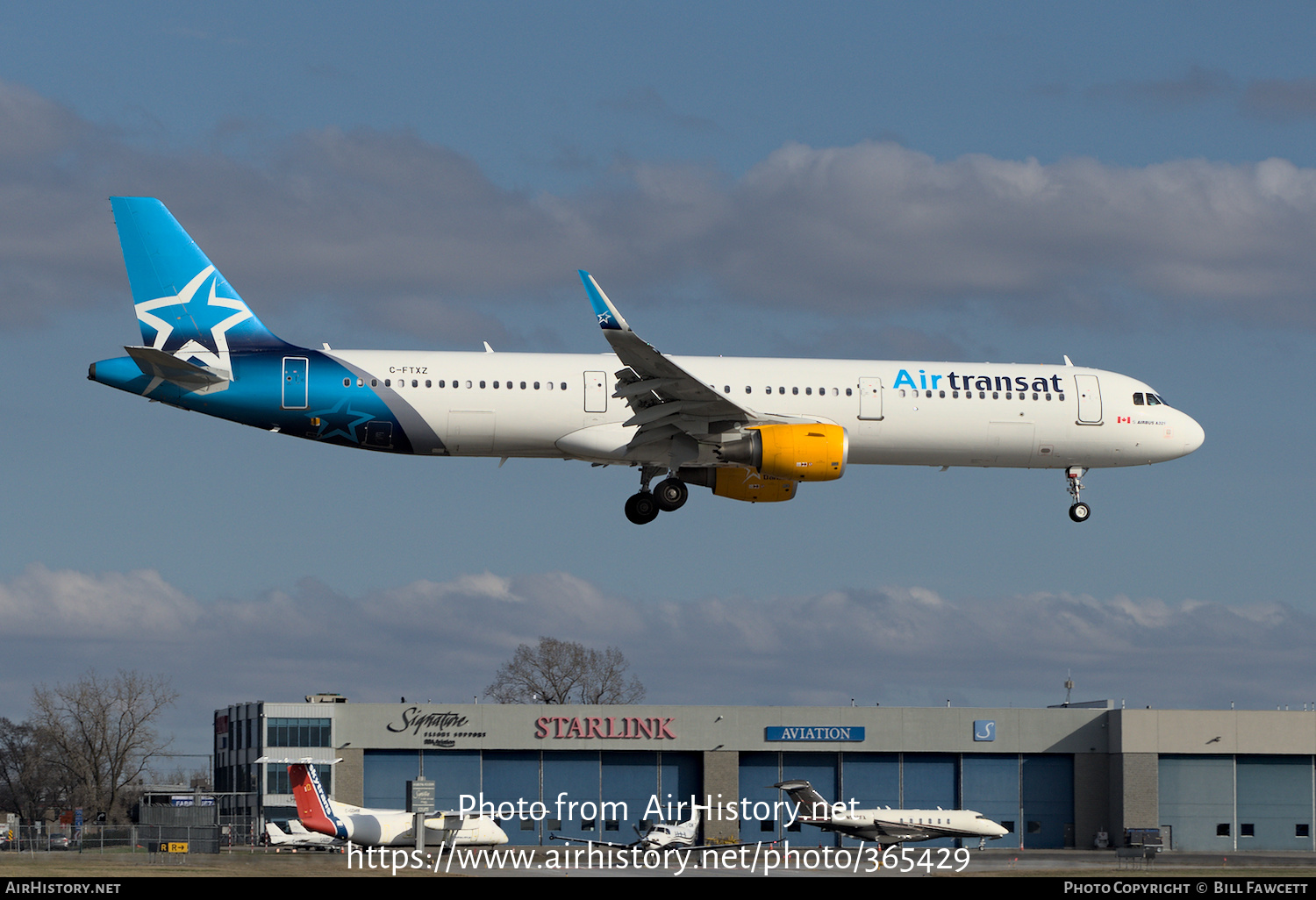 Aircraft Photo of C-FTXZ | Airbus A321-211 | Air Transat | AirHistory.net #365429