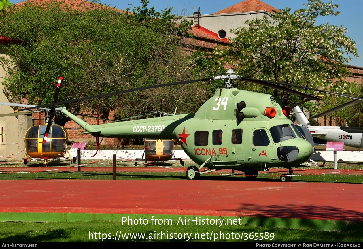 Aircraft Photo of 34 white / CCCP-23760 | Mil Mi-2 | Soviet Union - Air Force | AirHistory.net #365589