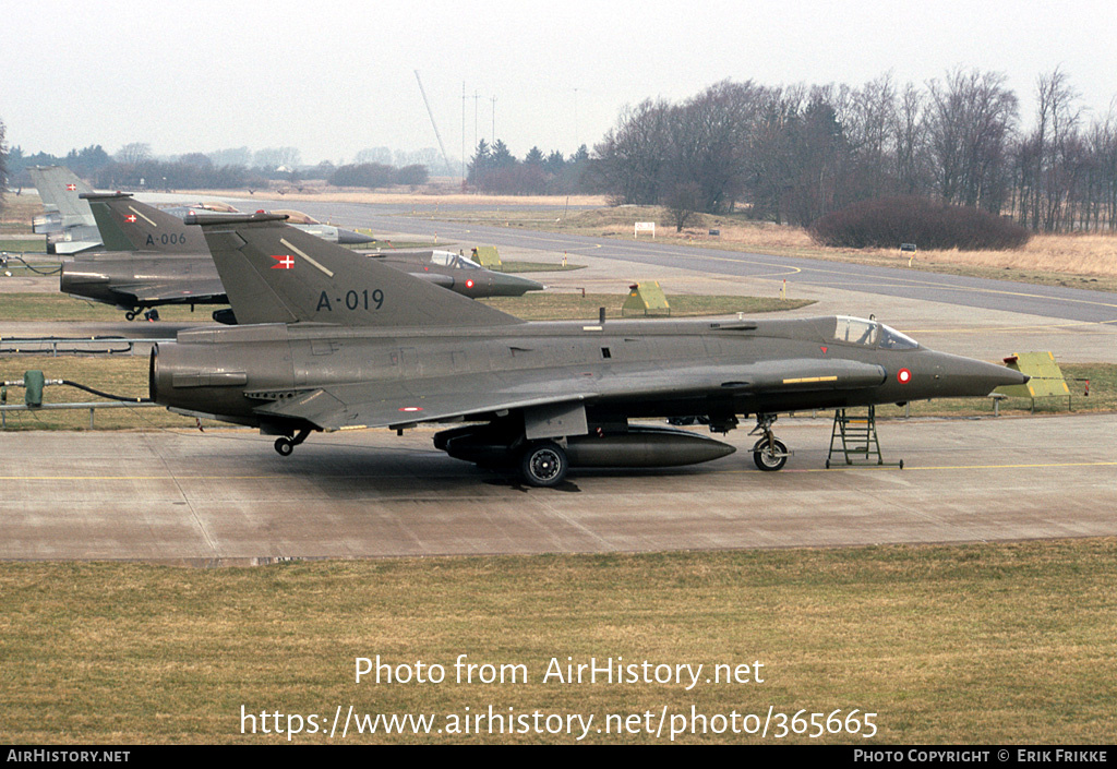 Aircraft Photo of A-019 | Saab F-35 Draken | Denmark - Air Force | AirHistory.net #365665