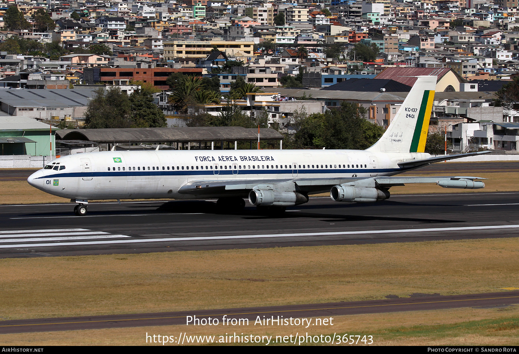 Aircraft Photo of 2401 | Boeing KC-137 (707-300C) | Brazil - Air Force | AirHistory.net #365743