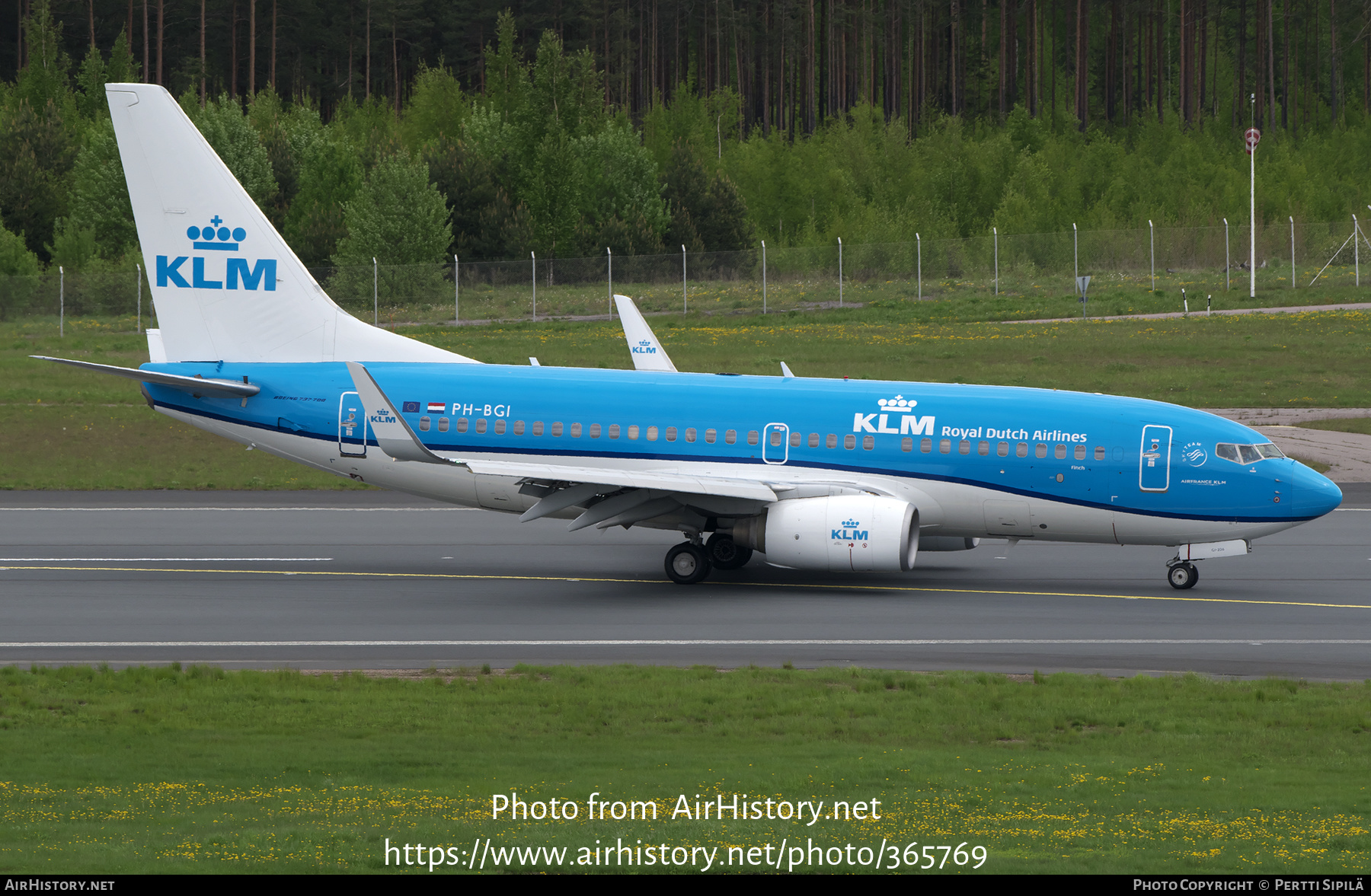 Aircraft Photo of PH-BGI | Boeing 737-7K2 | KLM - Royal Dutch Airlines | AirHistory.net #365769