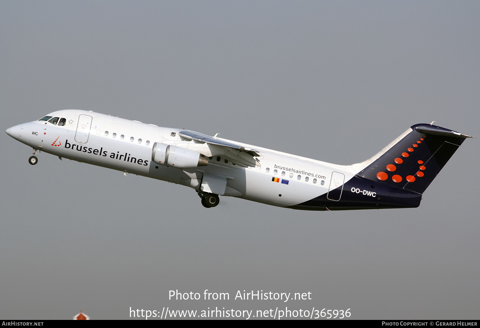 Aircraft Photo of OO-DWC | British Aerospace Avro 146-RJ100 | Brussels Airlines | AirHistory.net #365936