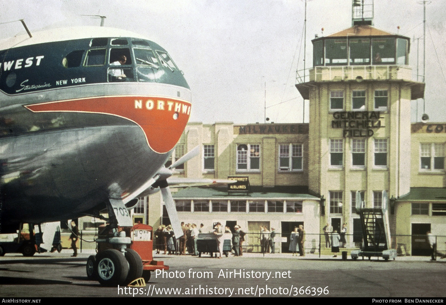 Airport photo of Milwaukee - General Mitchell International (KMKE / MKE) in Wisconsin, United States | AirHistory.net #366396