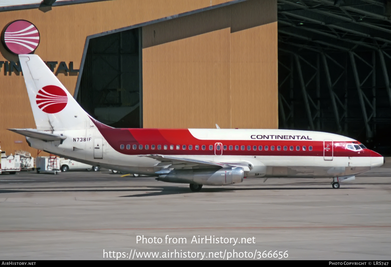 Aircraft Photo of N7381F | Boeing 737-2H4 | Continental Airlines | AirHistory.net #366656