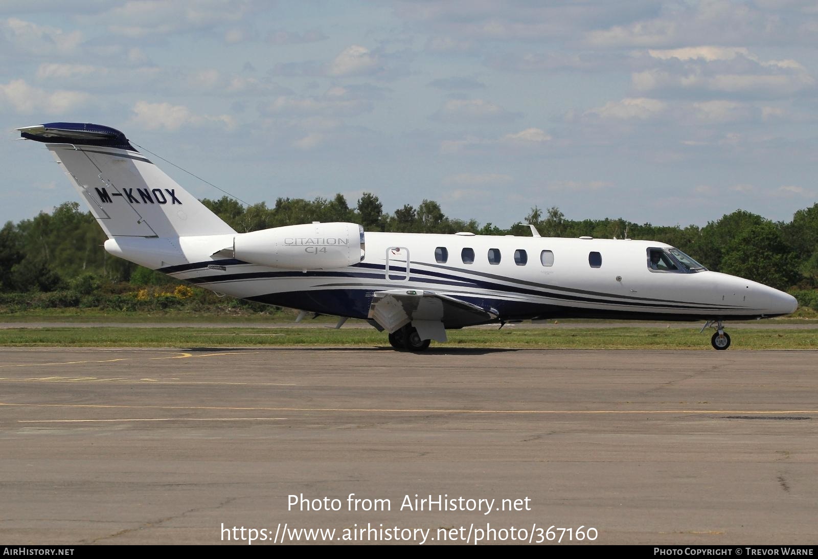 Aircraft Photo of M-KNOX | Cessna 525C CitationJet CJ4 | AirHistory.net #367160