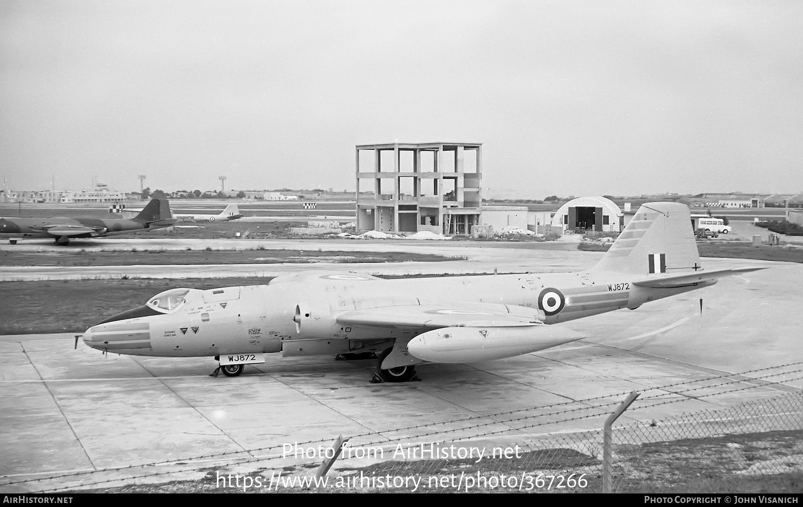 Aircraft Photo of WJ872 | English Electric Canberra T4 | UK - Air Force | AirHistory.net #367266