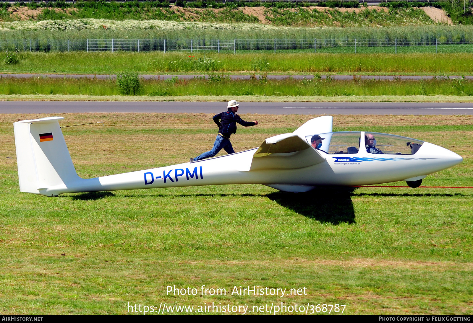 Aircraft Photo of D-KPMI | Schleicher ASK-21Mi | AirHistory.net #368787