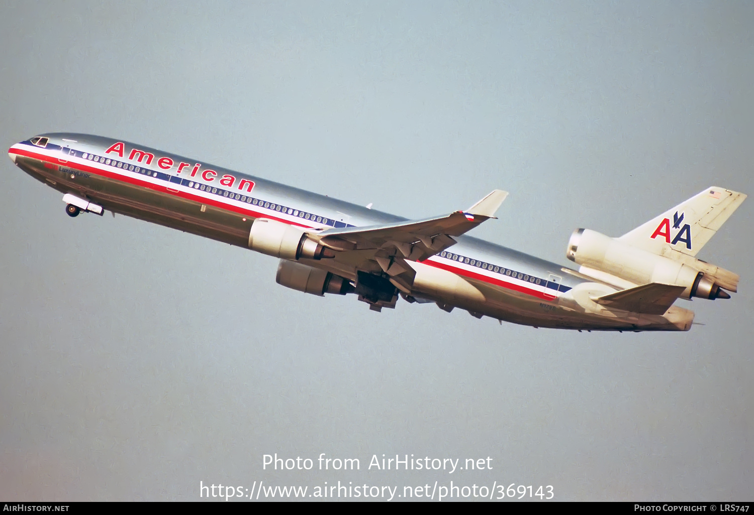 Aircraft Photo of N1756 | McDonnell Douglas MD-11 | American Airlines | AirHistory.net #369143