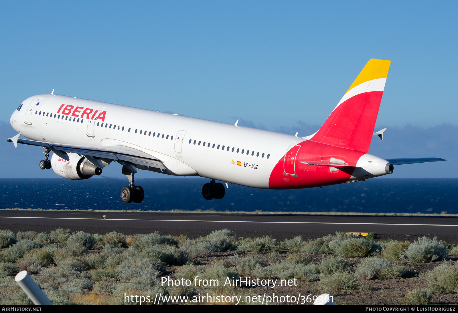 Aircraft Photo of EC-JQZ | Airbus A321-211 | Iberia | AirHistory.net #369361