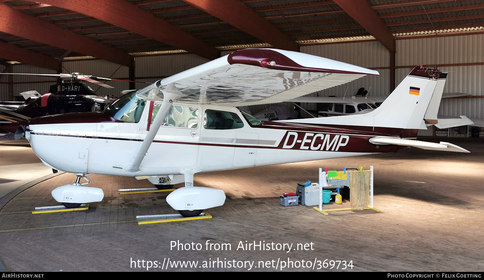 Aircraft Photo of D-ECMP | Cessna 172N Skyhawk | AirHistory.net #369734